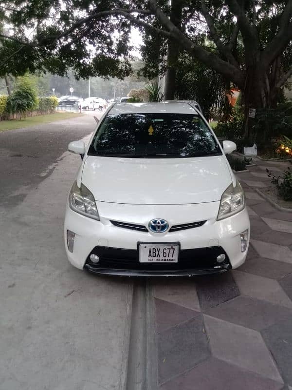 Toyota Prius 2013 4