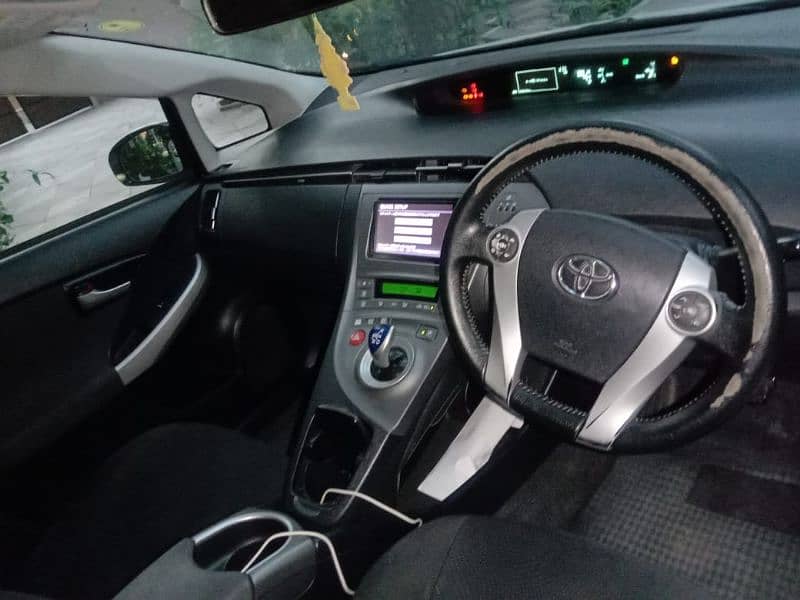 Toyota Prius 2013 10