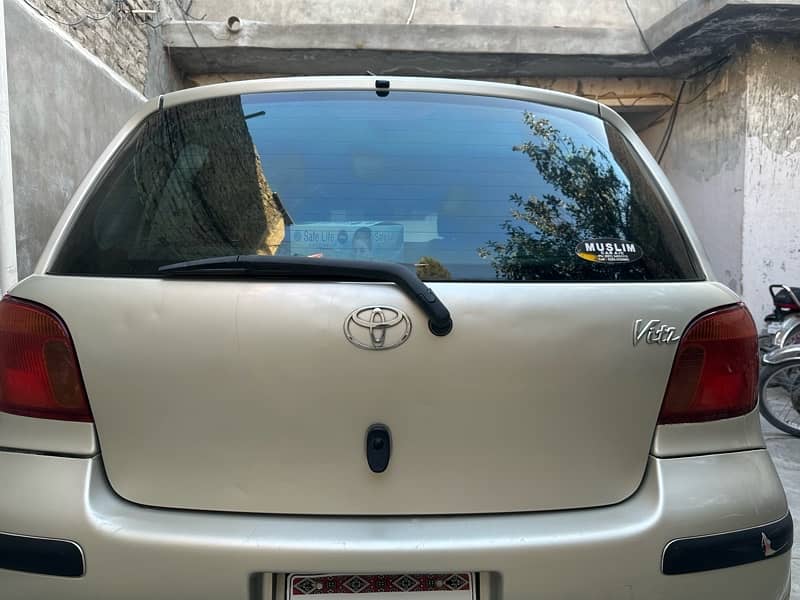 Toyota Vitz 2003 13