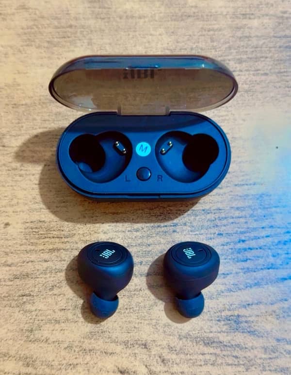 JBL Wireless Earbuds TWS7 2