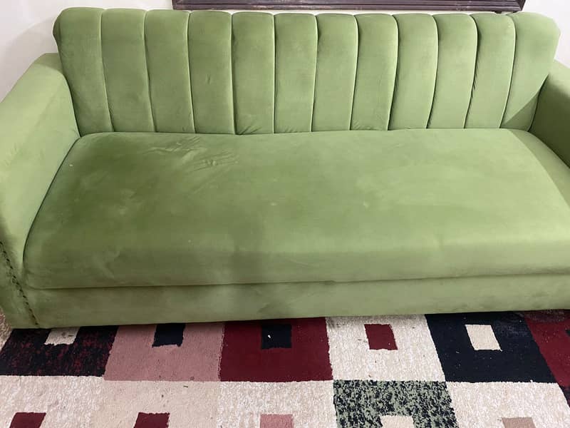 5 seater sofa set almost new foam and cusions 2