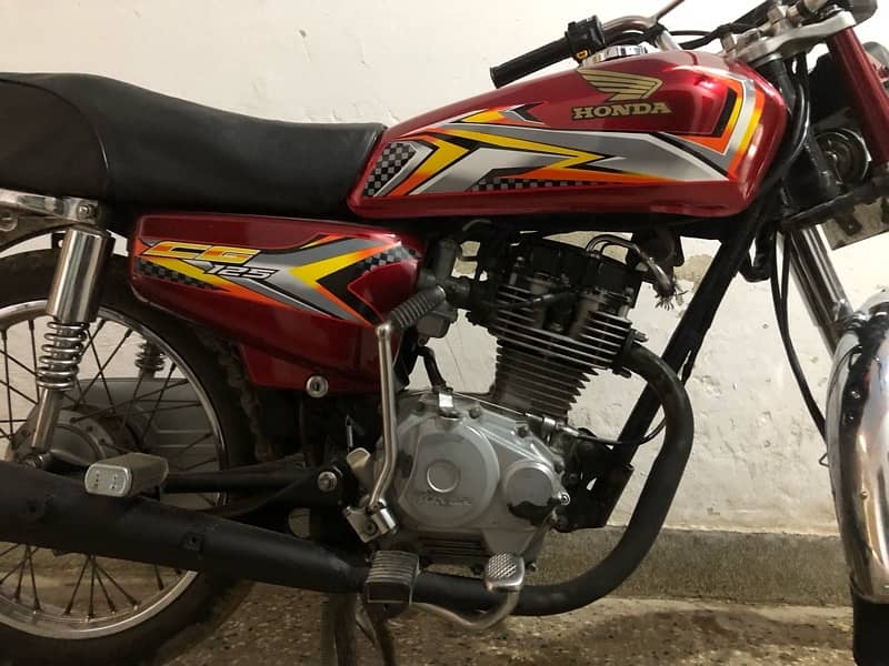 HONDA CG 125 2013 MODEL 2