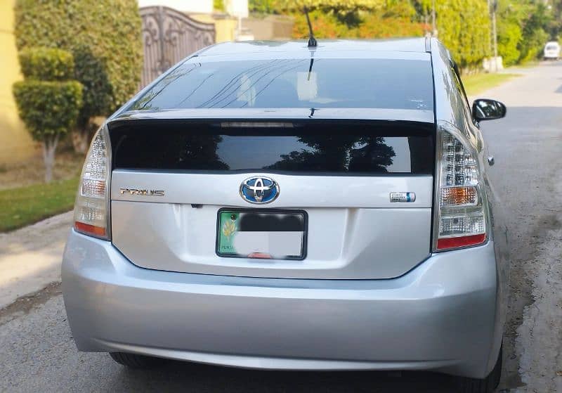 Toyota Prius 2010 Superb condition 5