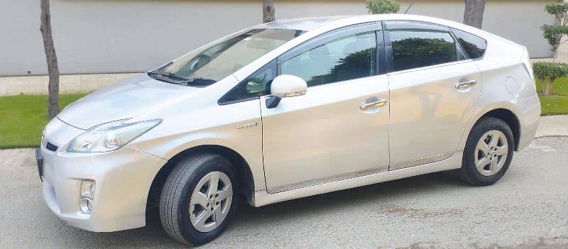 Toyota Prius 2010 Superb condition 6