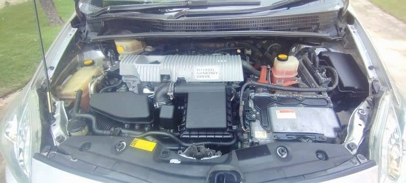 Toyota Prius 2010 Superb condition 10