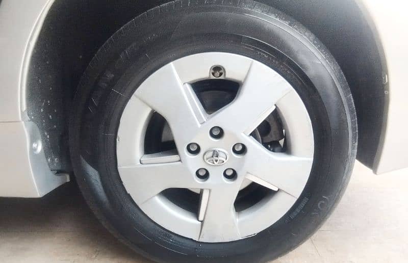 Toyota Prius 2010 Superb condition 13