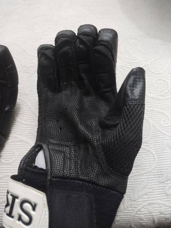 Hard Ball Left Handed Gloves 1