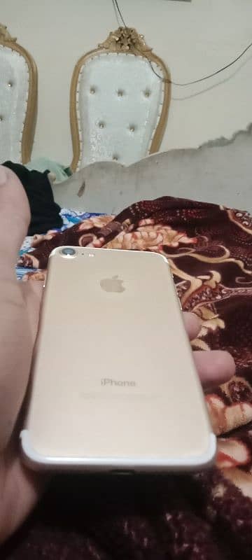 iphone 7 64Gb non PTA 10/8.5 2