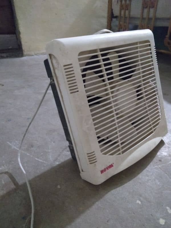 one exhaust AC room Wala fan 10/10 condition 2 month only used 1