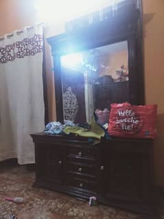 dressing table