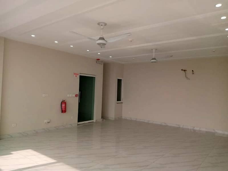 4 Marla Commercial office for rent in DHA Phase 6 2