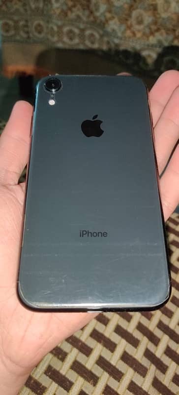 IPhone Xr 64 gb non pta jv 82 battery health 2