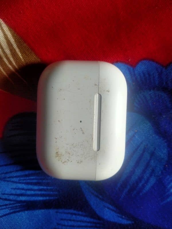 Apple AirPods Pro 9