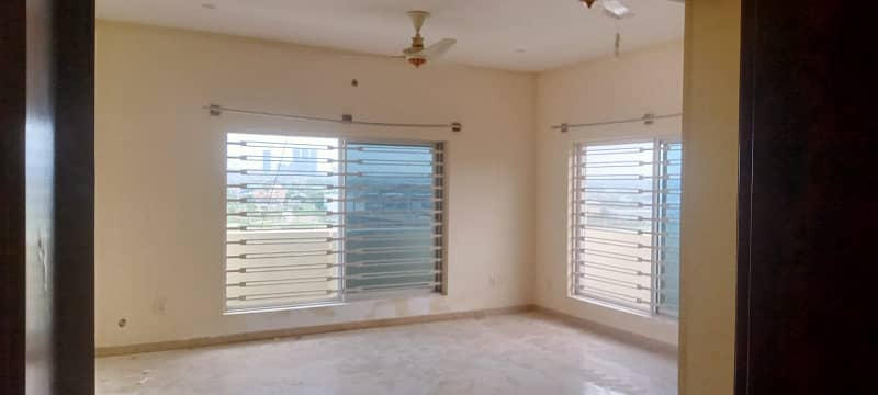 Upper Portion available for rent 10