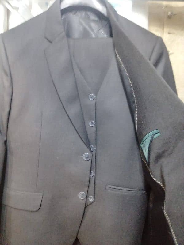 3pcs suit available for sale 1