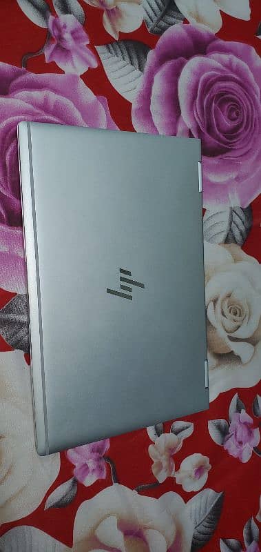 HP elitebook 1030 g3 core i5 8th gen 11