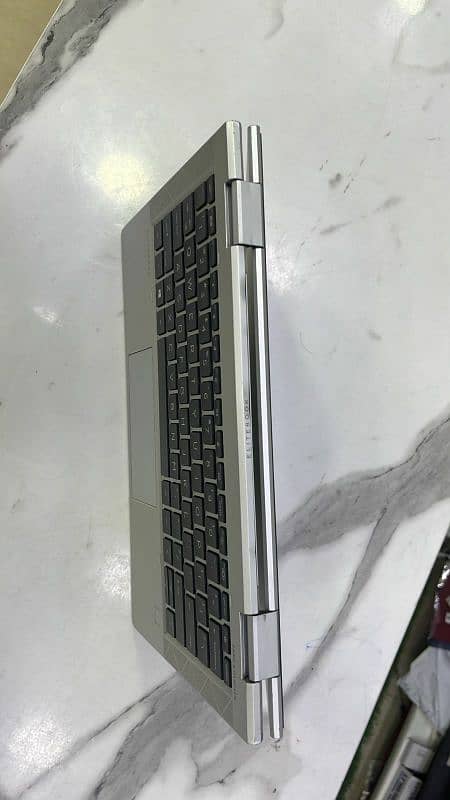 HP Elite book 830 G7 0