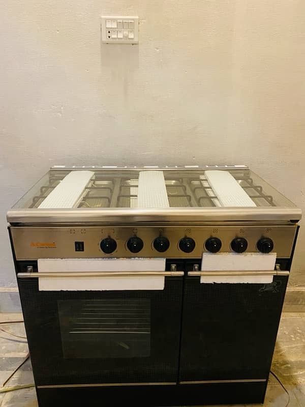 Brand new 5 Burners Glass top Cooking Range 2