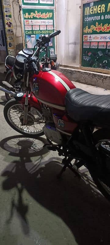 Suzuki GS 150 4