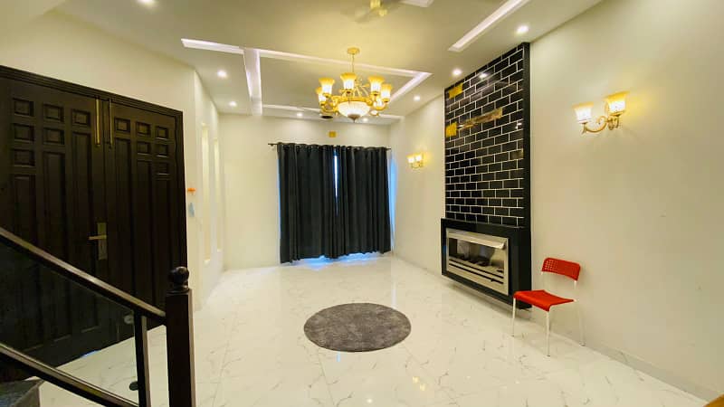 5 Marla Near Park House For Rent In DHA Lahore 7