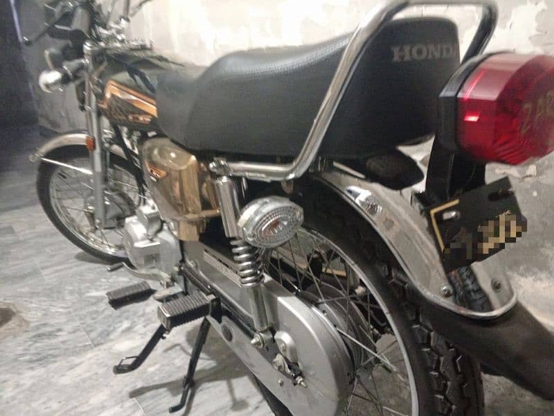 Honda cg 125 gold edition 0