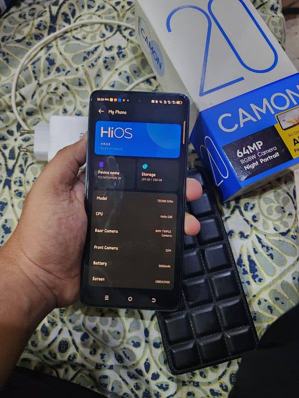 SELLING TECNO CAMON 20 4