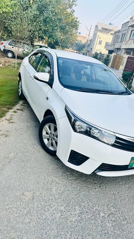 Toyota Corolla Altis 2017 1