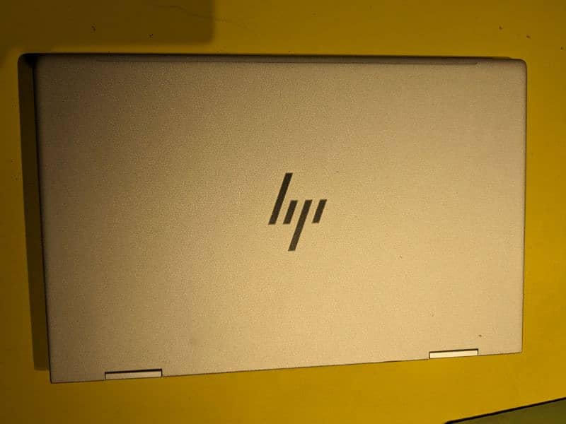 HP envy i7 13 Gen + magic pen 1