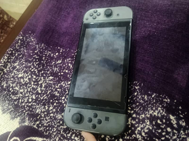 Nintendo switch v2 in good condition exchange possible 0