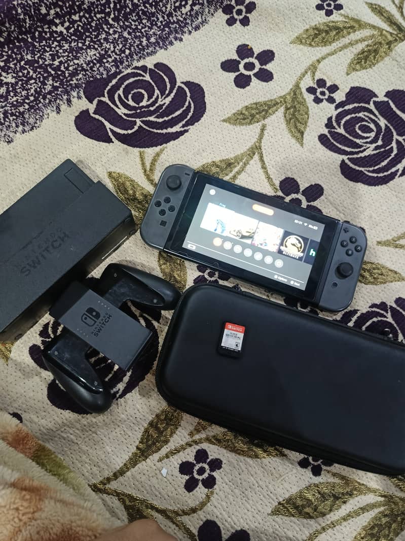 Nintendo switch v2 in good condition exchange possible 12