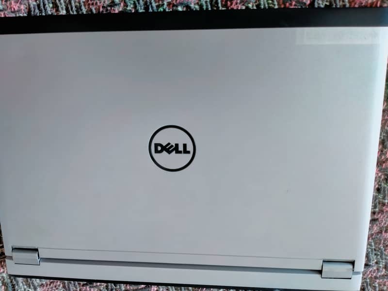 Dell Laptop for sell 10/10 condition 1