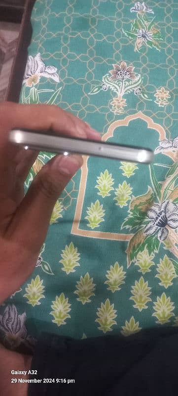 vivo y33t 10/9 Condition price is low 4