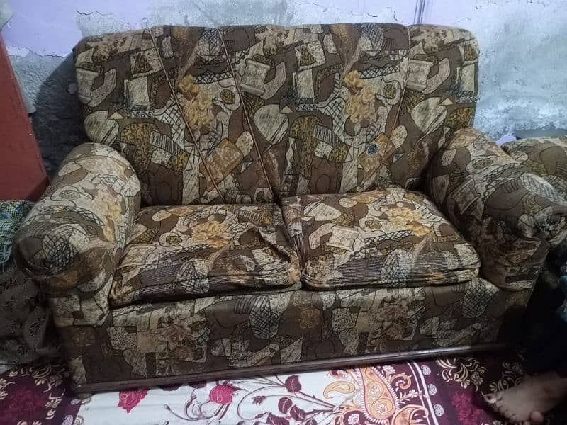 6 seater sofa 0