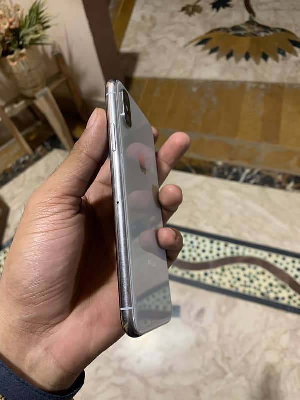 Apple iphone xs 64gb pta approved 3