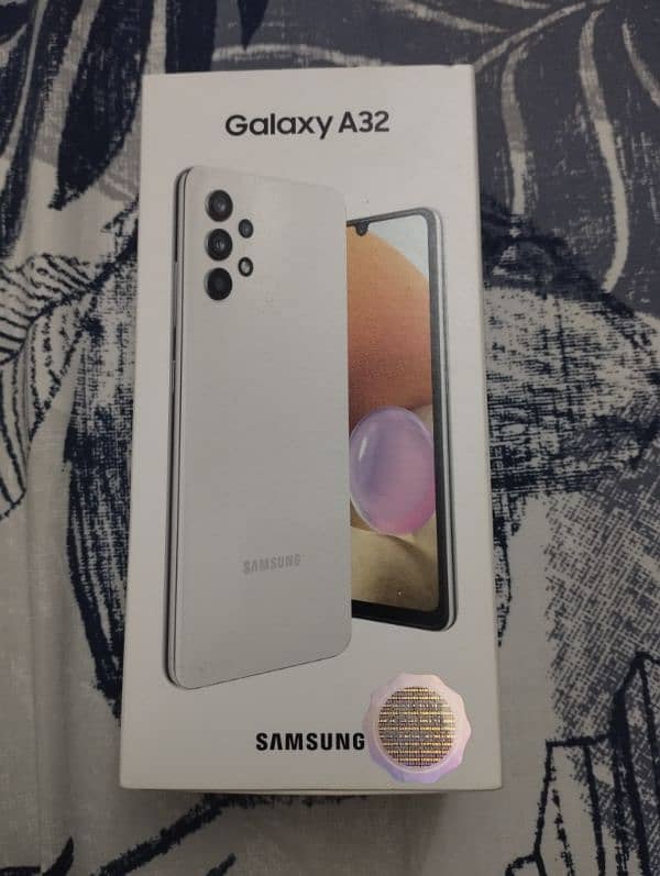 Galaxy Snmsung A32 ROM 128GB RAM 6GB Pearl White Color 0