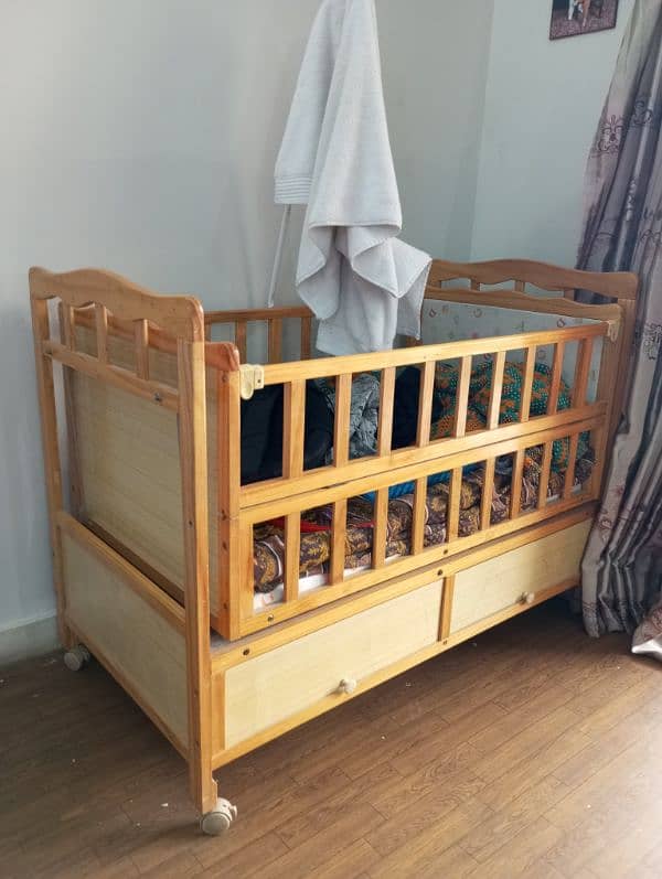 BABY COT in good condition 1