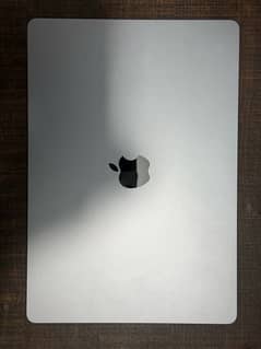 Macbook M2 Air, 15 inch 8GB/256GB with apple official Warranty