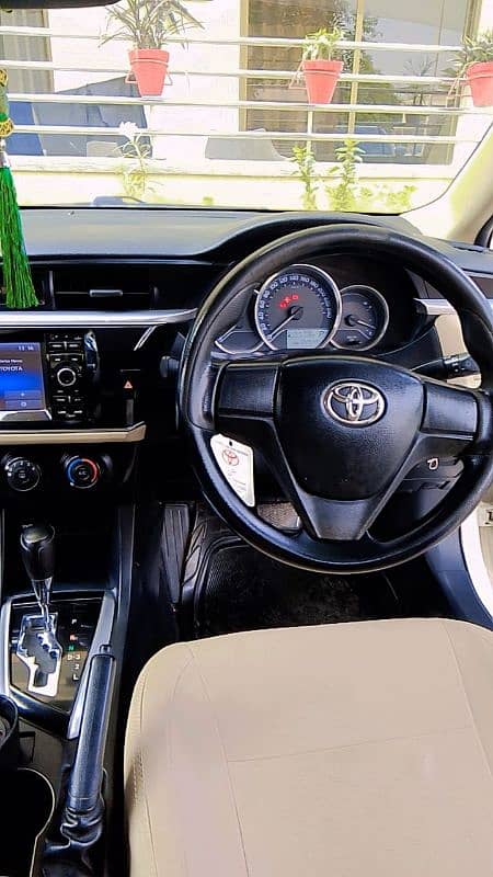 Toyota Corolla Altis 2015 6