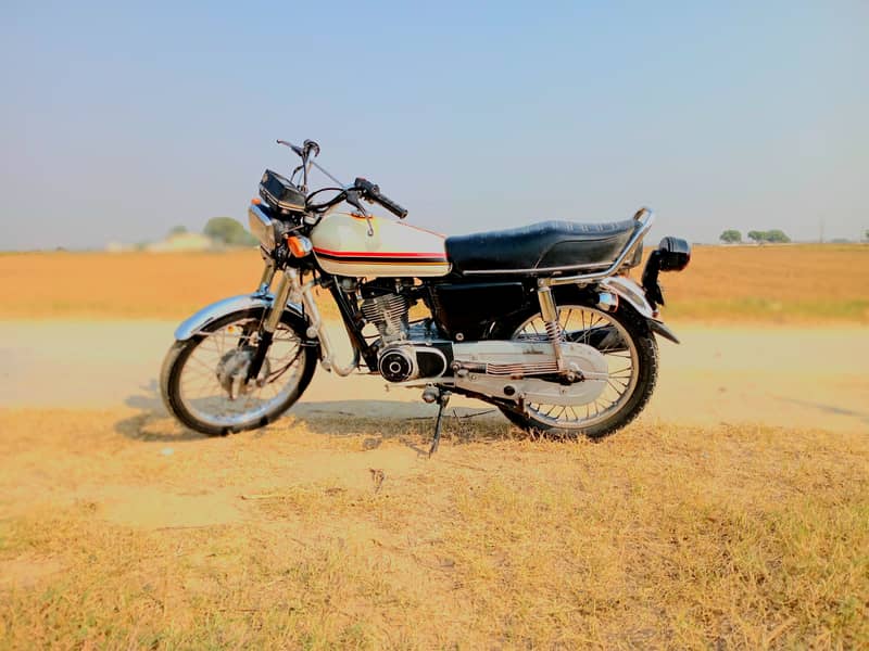 Honda CG 125 2015 4