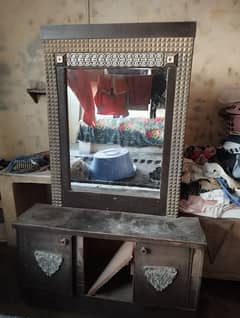 dressing table