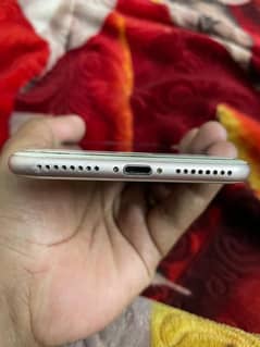 IPHONE 7 PLUS URGENT SALE