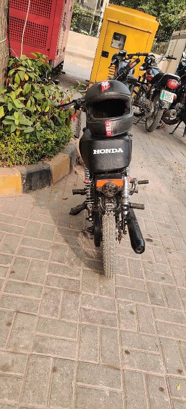 bike theek hai 2021 model hai reg 2023 Mai Howa hai ulter bike hai 2