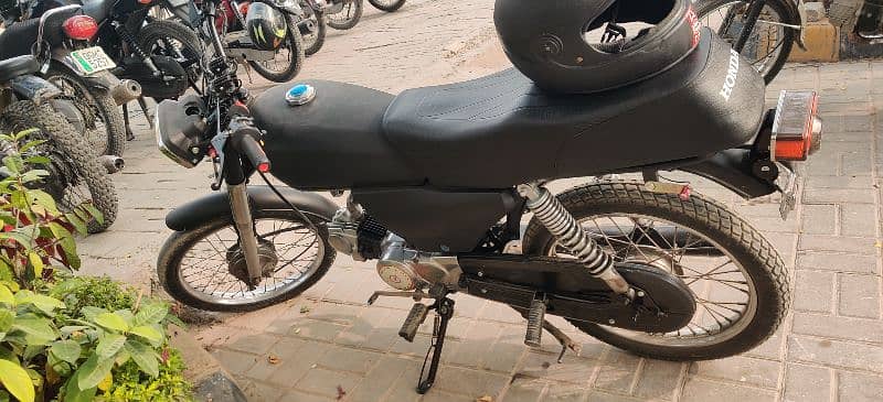 bike theek hai 2021 model hai reg 2023 Mai Howa hai ulter bike hai 3