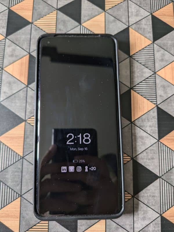 OnePlus 9 Pro EU Version 10/10 Condition with Spigen Original Cover 3