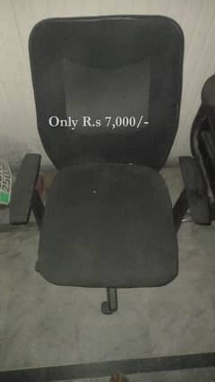 Chair and table very good condition