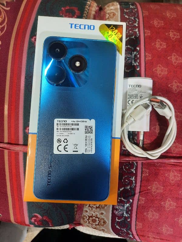 tecno spark 10 complete saman 4+4/128 condition 10/10 no#03366837312 1