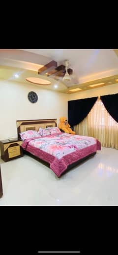 selling urgently , king size bed, 2side tables, 3 door almari, dresing