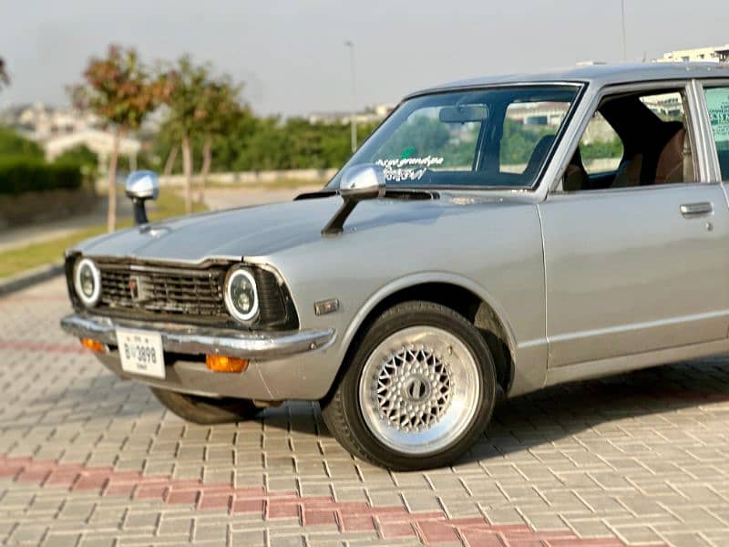 Toyota Corolla 2.0 D 1976 7