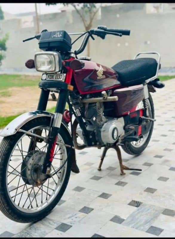 Honda 125 CG 19/20 Model 3