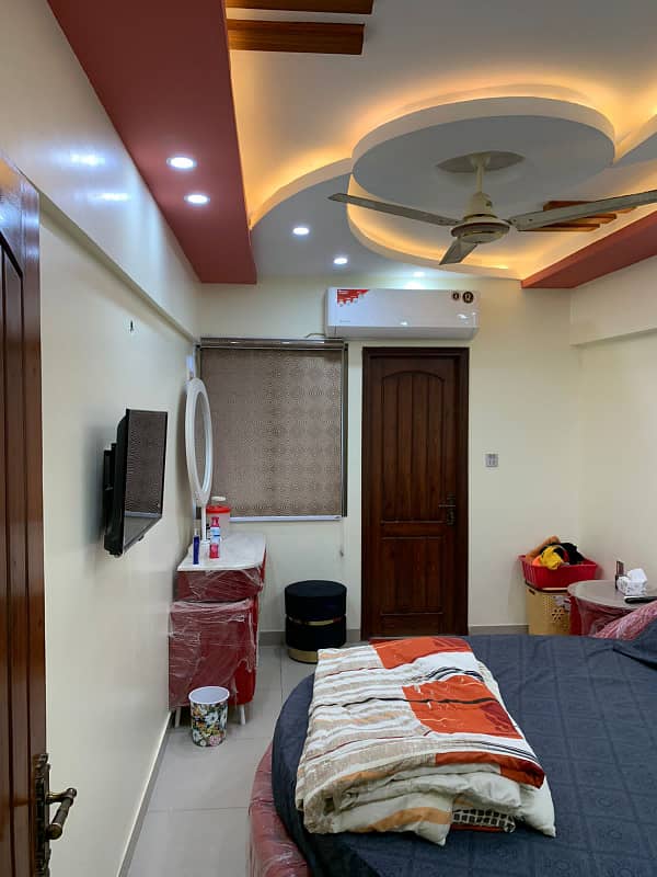 Bungalow facing flat for sale with lift fully renovated 0